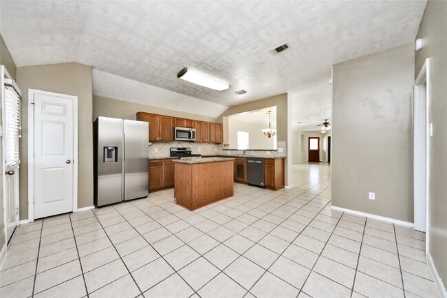 Building Photo - 2731 Gorki Park Dr