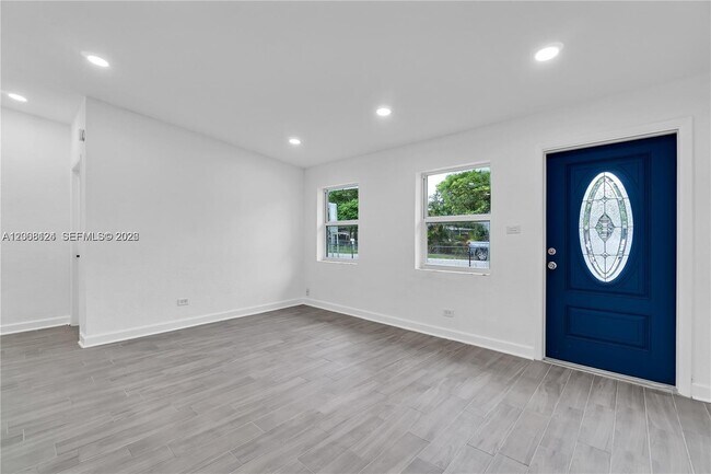 Building Photo - 1175 NW 133rd St