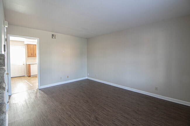 Building Photo - 288 Northridge Dr