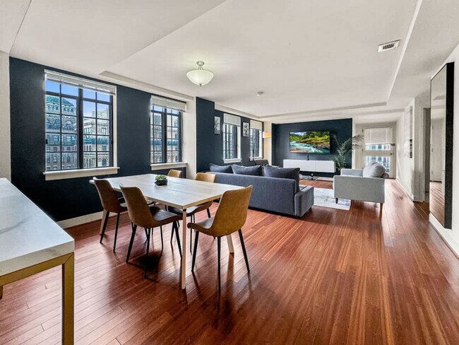 Building Photo - 111-23 N 15th St