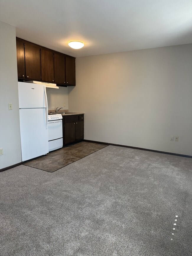 Kitchen - Wexford Commons Apartments