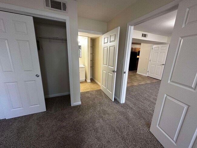 Building Photo - 100 Sentinel Court