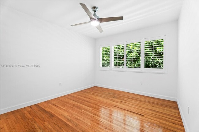 Building Photo - 605 Altara Ave