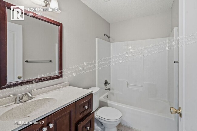 Building Photo - 1739 Presidio Dr