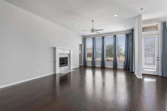Building Photo - 404 Miracle Rose Way