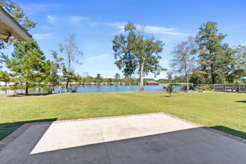 Building Photo - 42211 Broad Walk Ave