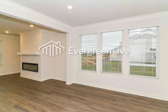 Building Photo - 2158 Daniel Johnson Wy