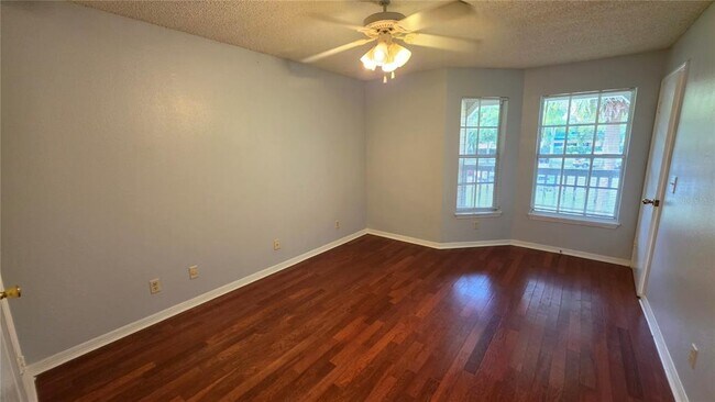 Building Photo - 1077 S Hiawassee Rd