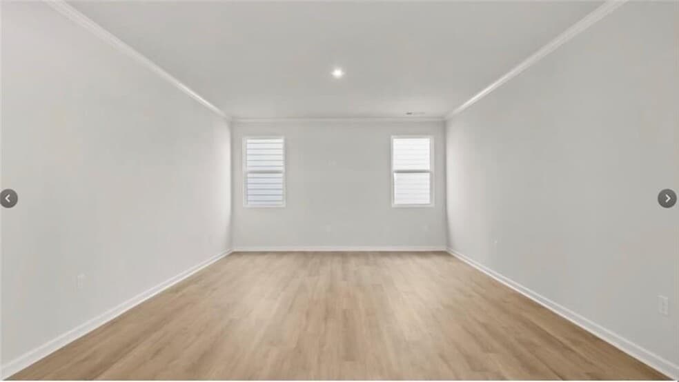 Building Photo - 129 King Vlg