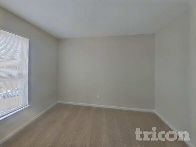 Building Photo - 3323 Mazen Ct