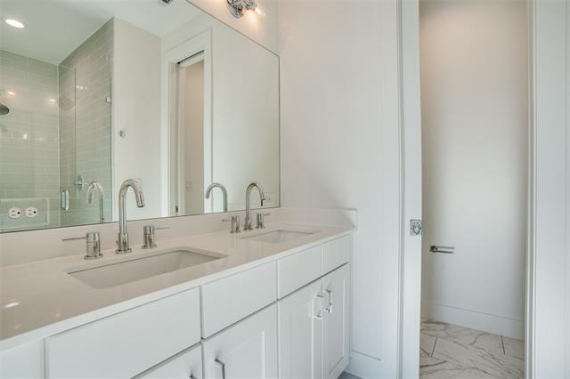 Building Photo - 2128 Ashby St