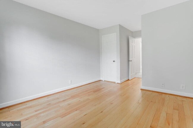 Building Photo - 3369 S Stafford St