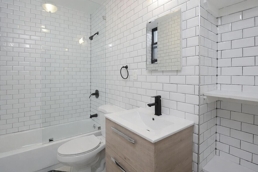 Building Photo - 193 Jefferson Ave