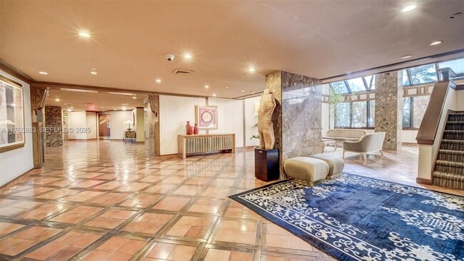 Building Photo - 520 Brickell Key Dr