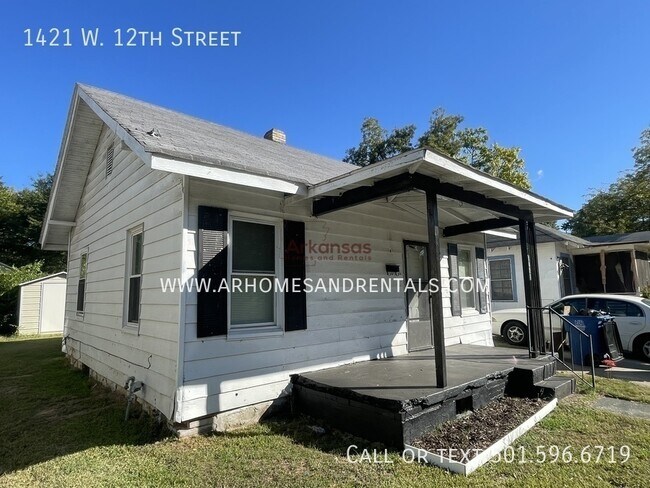 Building Photo - 1421 W 12th St