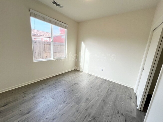 Building Photo - 4304 Strathmore Pl