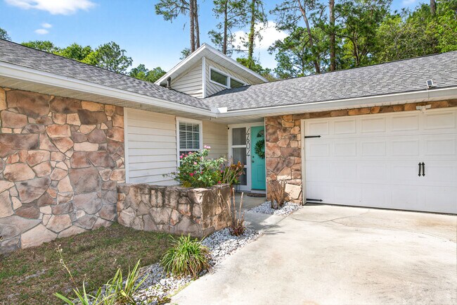 Building Photo - 4604 NW 44th Pl