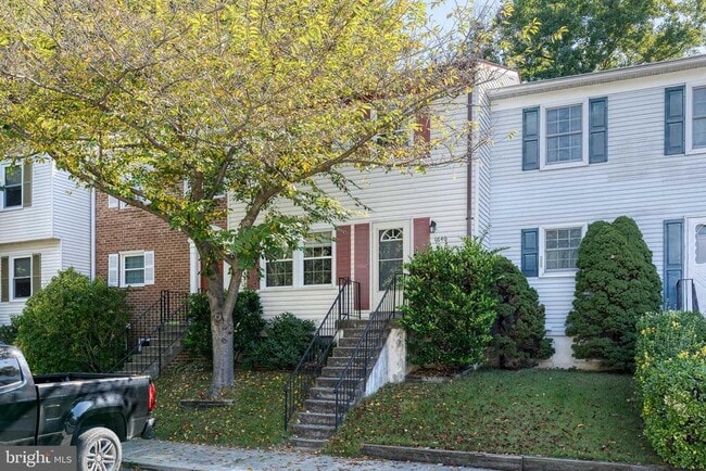 Building Photo - 1640 Mt Airy Ct