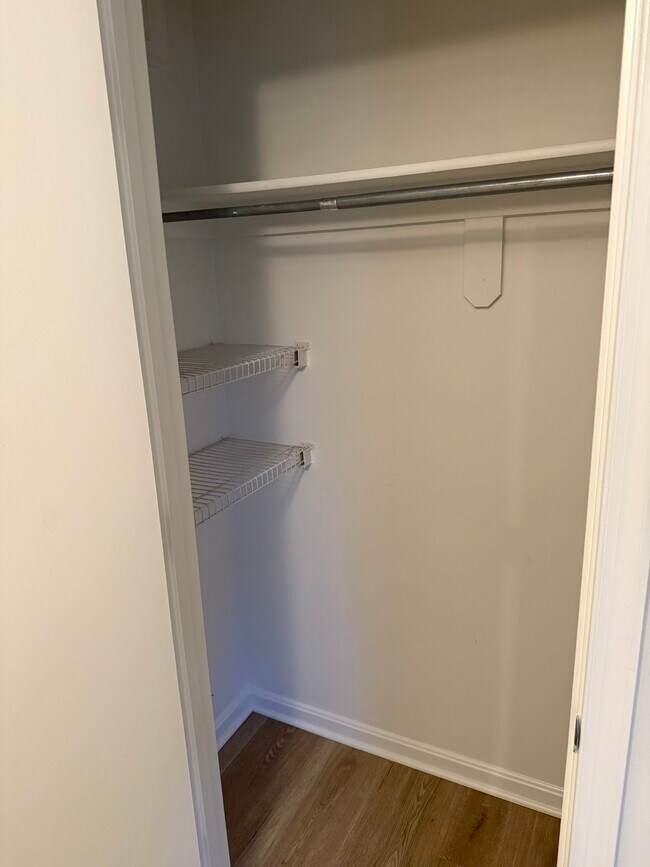 Building Photo - 14201 Woolen Oak Ct