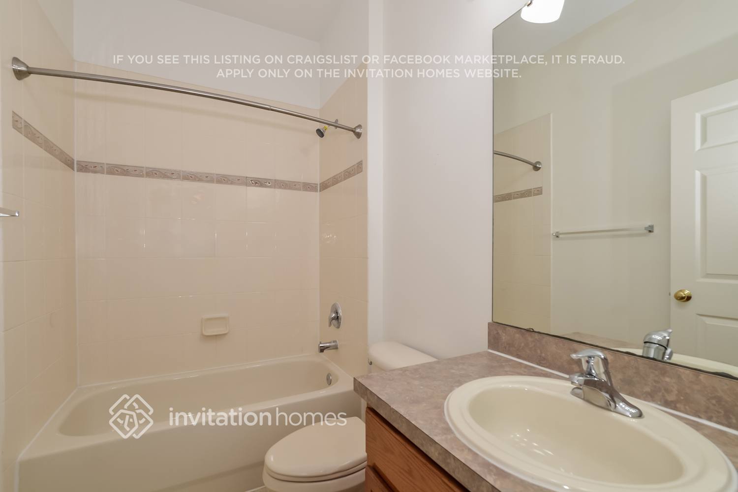Building Photo - 14711 Sapodilla Dr