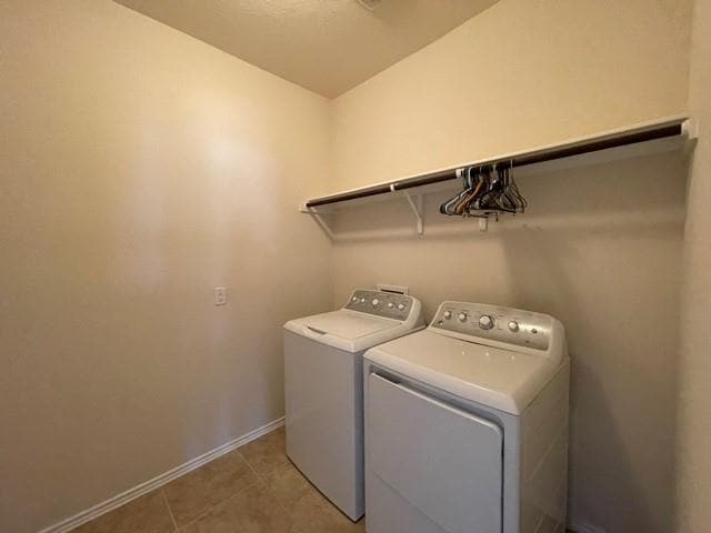 Building Photo - 1001 Hillrose Dr