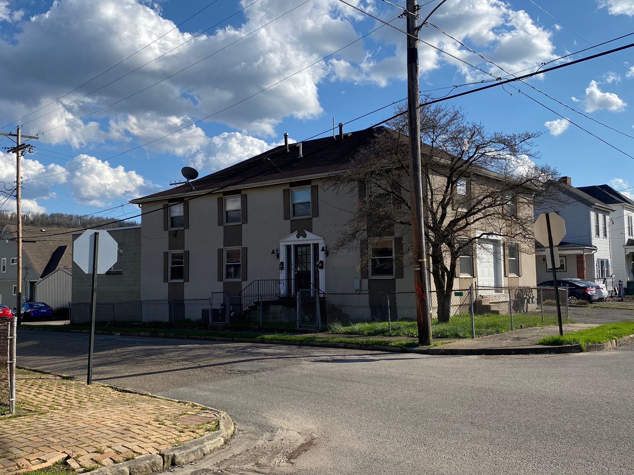 Building Photo - 250 N 7th St
