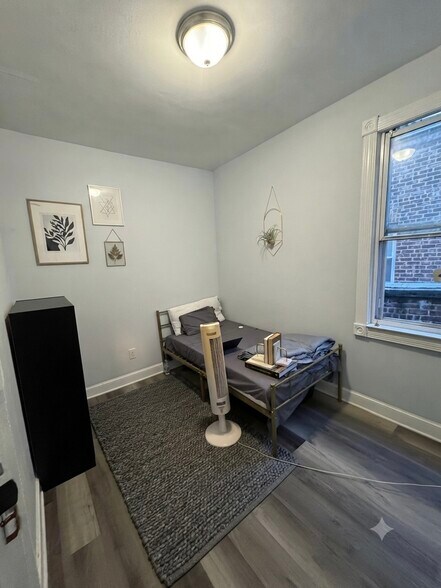 Building Photo - 257 Liberty Ave