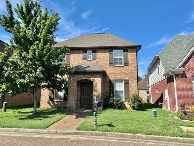 Building Photo - Move In Special! , Style, Gated Community,...