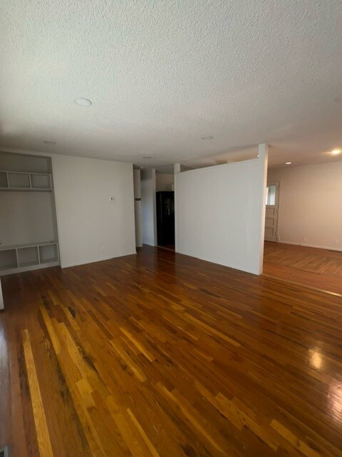 Building Photo - 1259 Buccaneer Dr