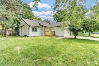 Building Photo - Completely renovated 4 bedroom, 3 bathroom...