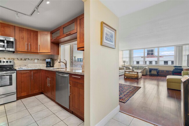 Building Photo - 1160 N Federal Hwy