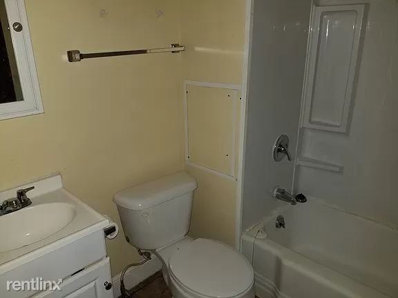 Building Photo - 3 br, 2 bath House - 474 E Cecil St