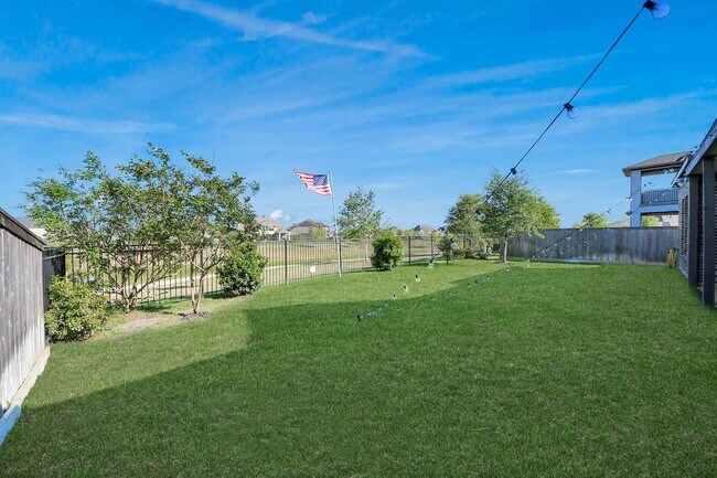 Building Photo - 2114 Colonel Flds Dr