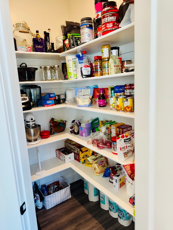 Building Photo - 1860 S Courtney Way