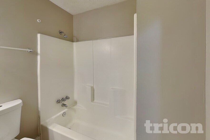Building Photo - 2224 Clinchfield Ct