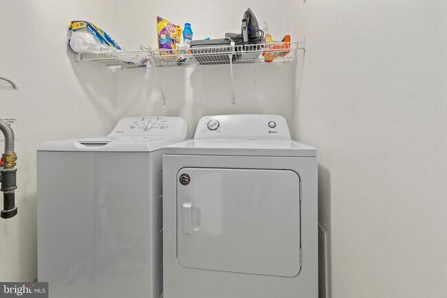 Building Photo - 21877 Elkins Terrace