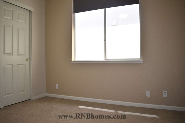 Building Photo - 309 Quiet Star Ct