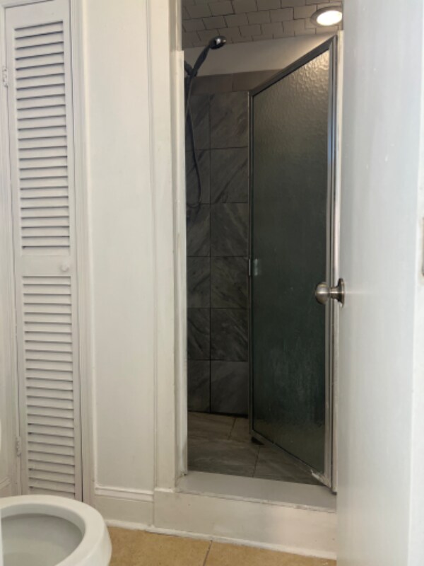 Building Photo - 4801 Oliver St