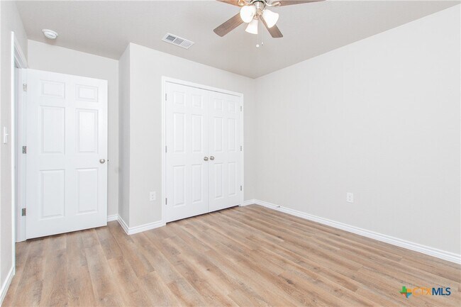 Building Photo - 2351 S Wall St