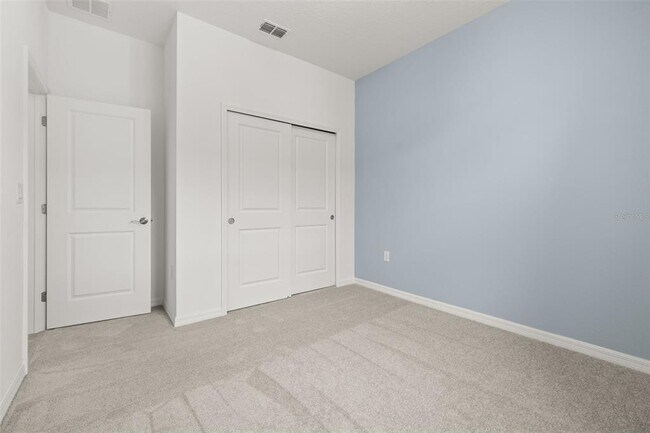 Building Photo - 1335 Normandy Dr