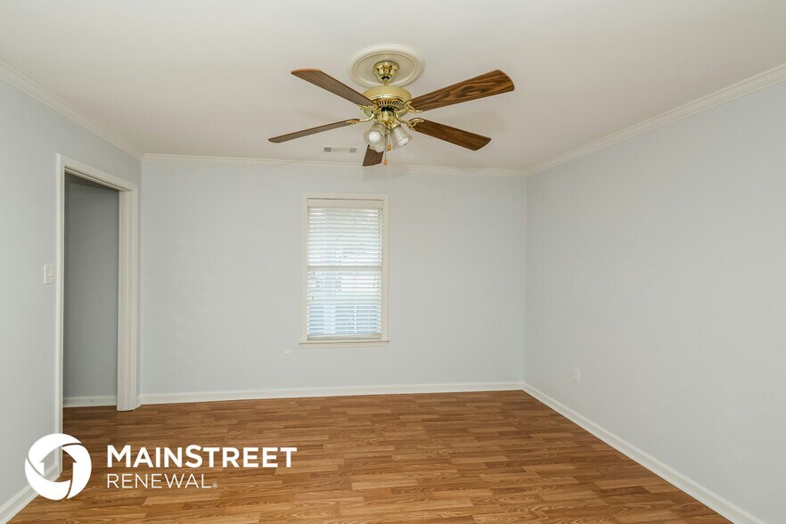 Building Photo - 4737 Calgary Cove