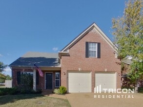 Building Photo - 8005 Penbrook Dr