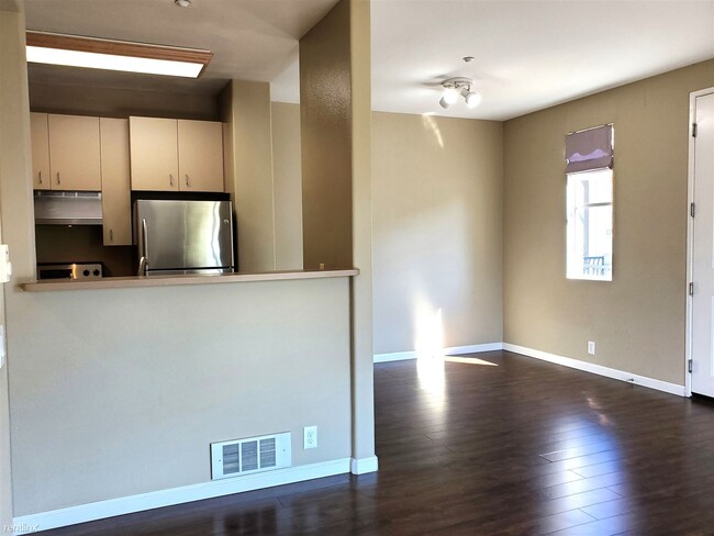 Building Photo - 1 br, 1 bath Condo - 35560 Monterra Terrac...