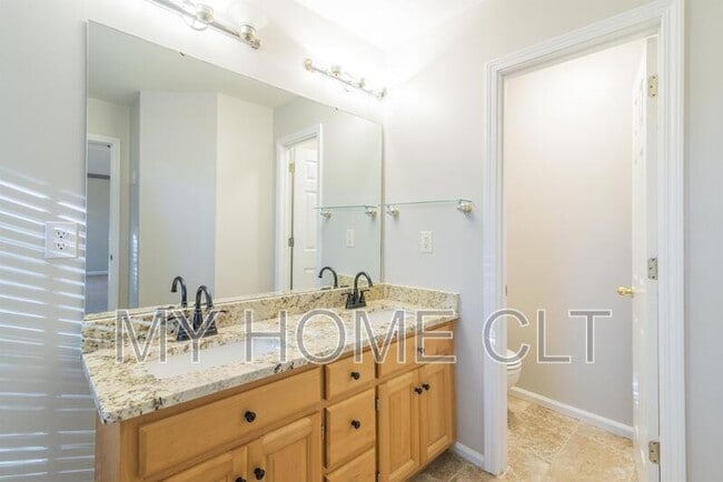 Building Photo - 12417 Ivey Creek Dr
