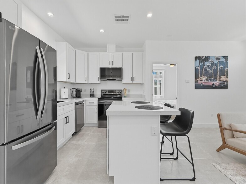 Building Photo - 2197 Jacques Dr