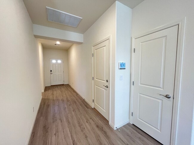 Building Photo - 3 Bedroom! Single Story Family home in the Heartland Hills Masterplan!