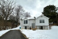 Building Photo - COMING SOON! 3-Bedroom Split Foyer in Thurmont