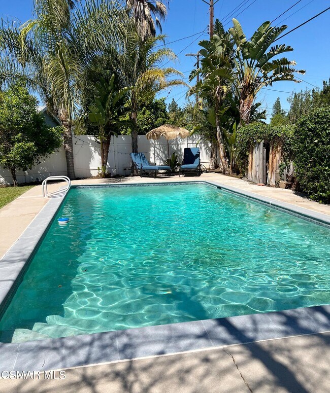 Building Photo - 7472 Ponce Ave