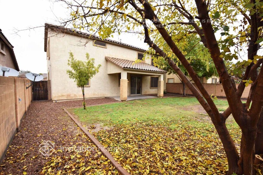 Building Photo - 19335 E Canary Way