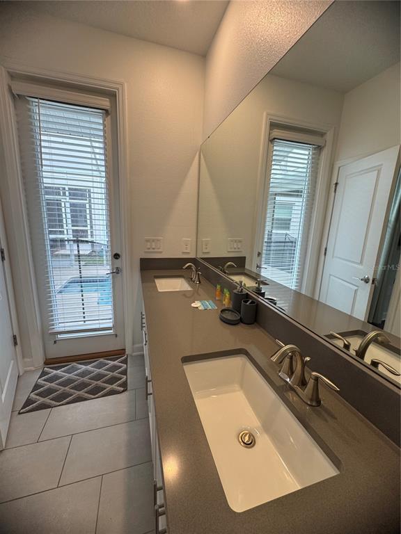 Building Photo - 8973 Play Through Dr